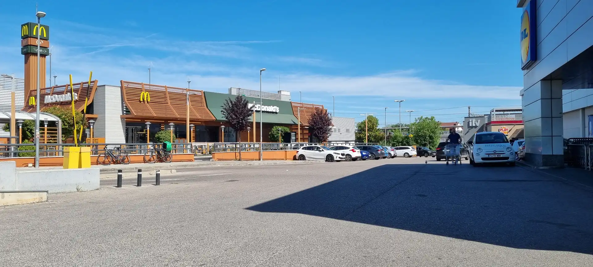 Vista exterior de Local en venta en Madrid