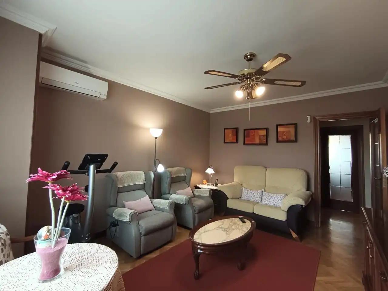 Sala de estar de Piso en venta en Madrid con Aire acondicionado, Calefacción y Jardín privado