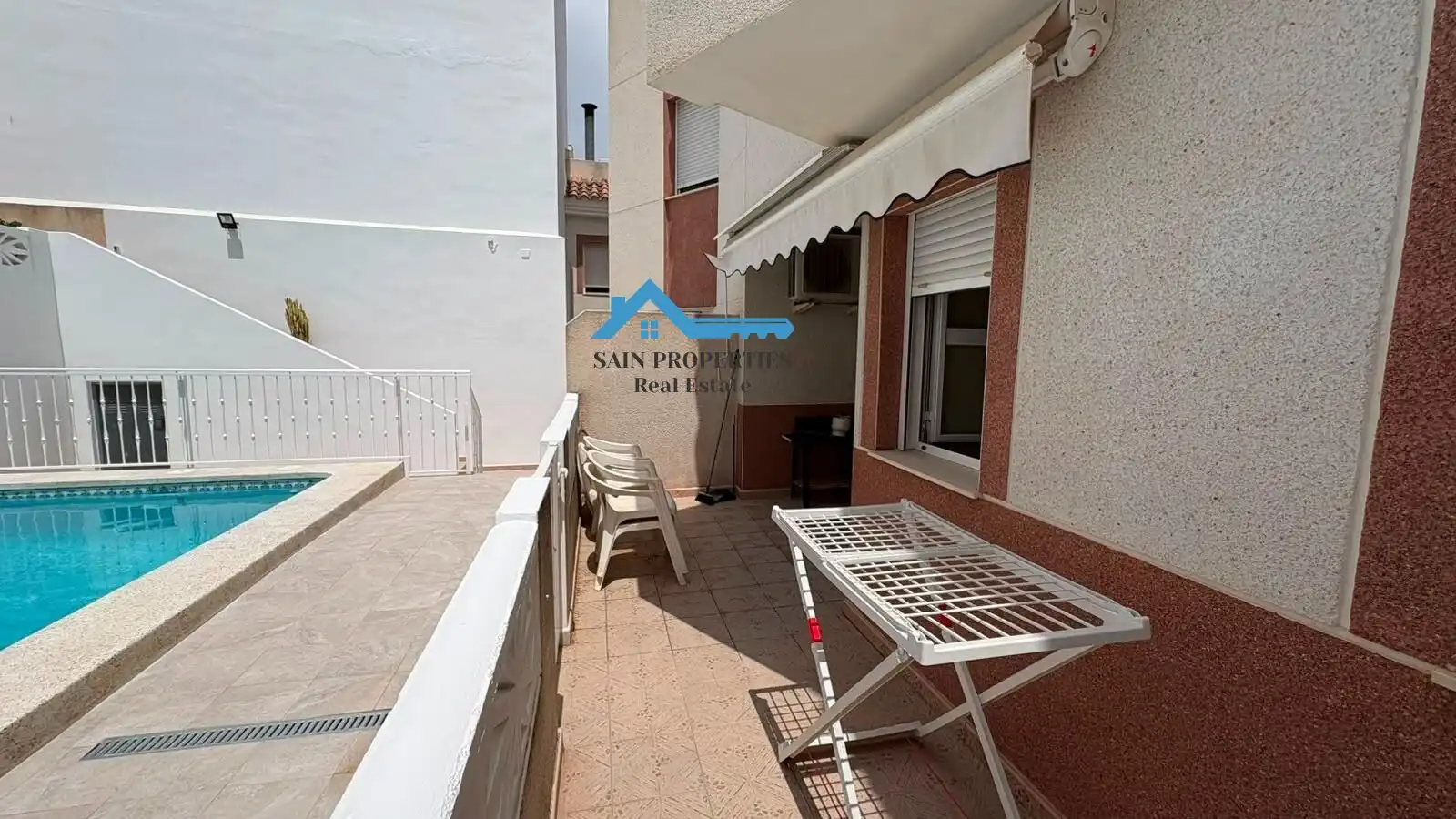 Maison mitoyenne avec terrasse à vendre à La Nucia Pueblo, imagen 3