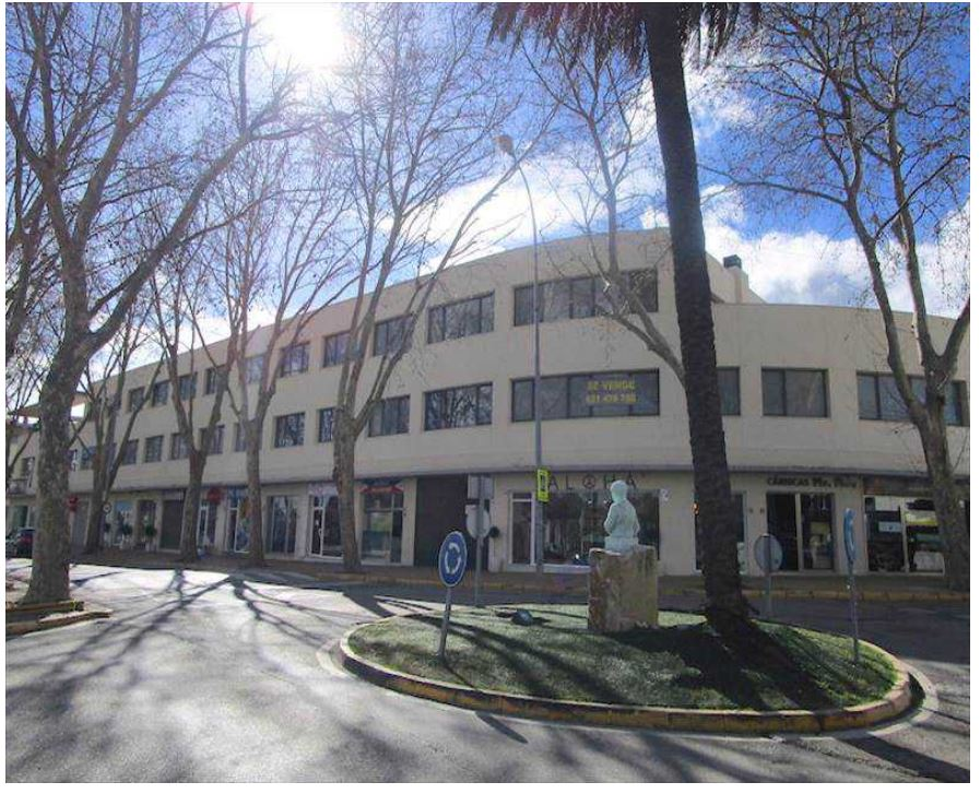 Exterior view of Garage for sale in Sotogrande