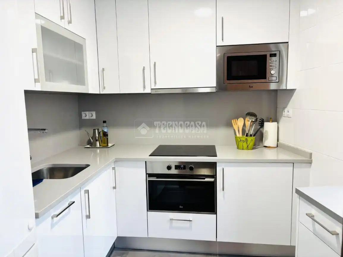 Kitchen of Flat for sale in Zaragoza  with Heating