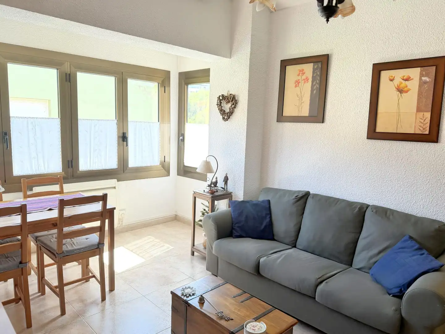 Sala de estar de Piso en venta en Bagà con Calefacción, Amueblado y Horno