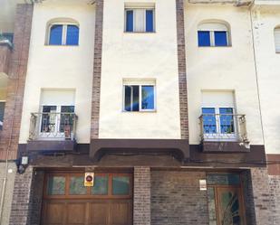 Exterior view of Single-family semi-detached for sale in Bellpuig  with Air Conditioner, Heating and Private garden