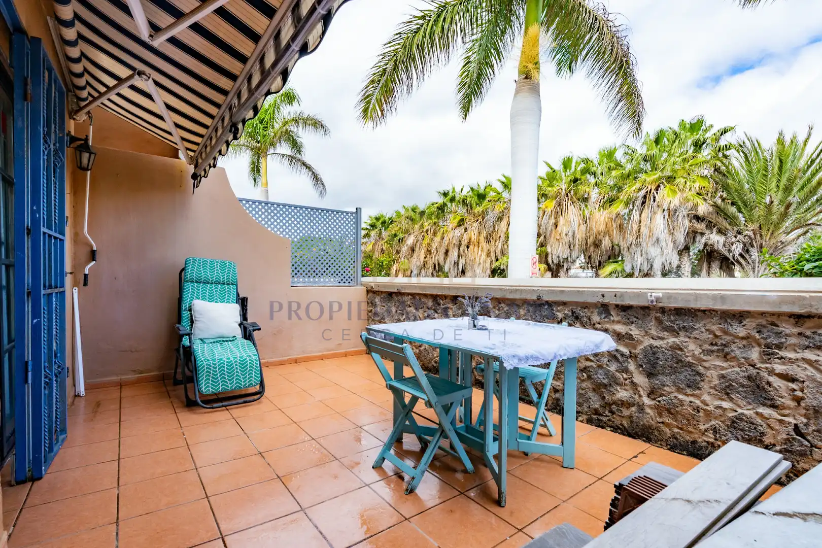 Exterior view of Flat for sale in Arona  with Air Conditioner, Terrace and Furnished