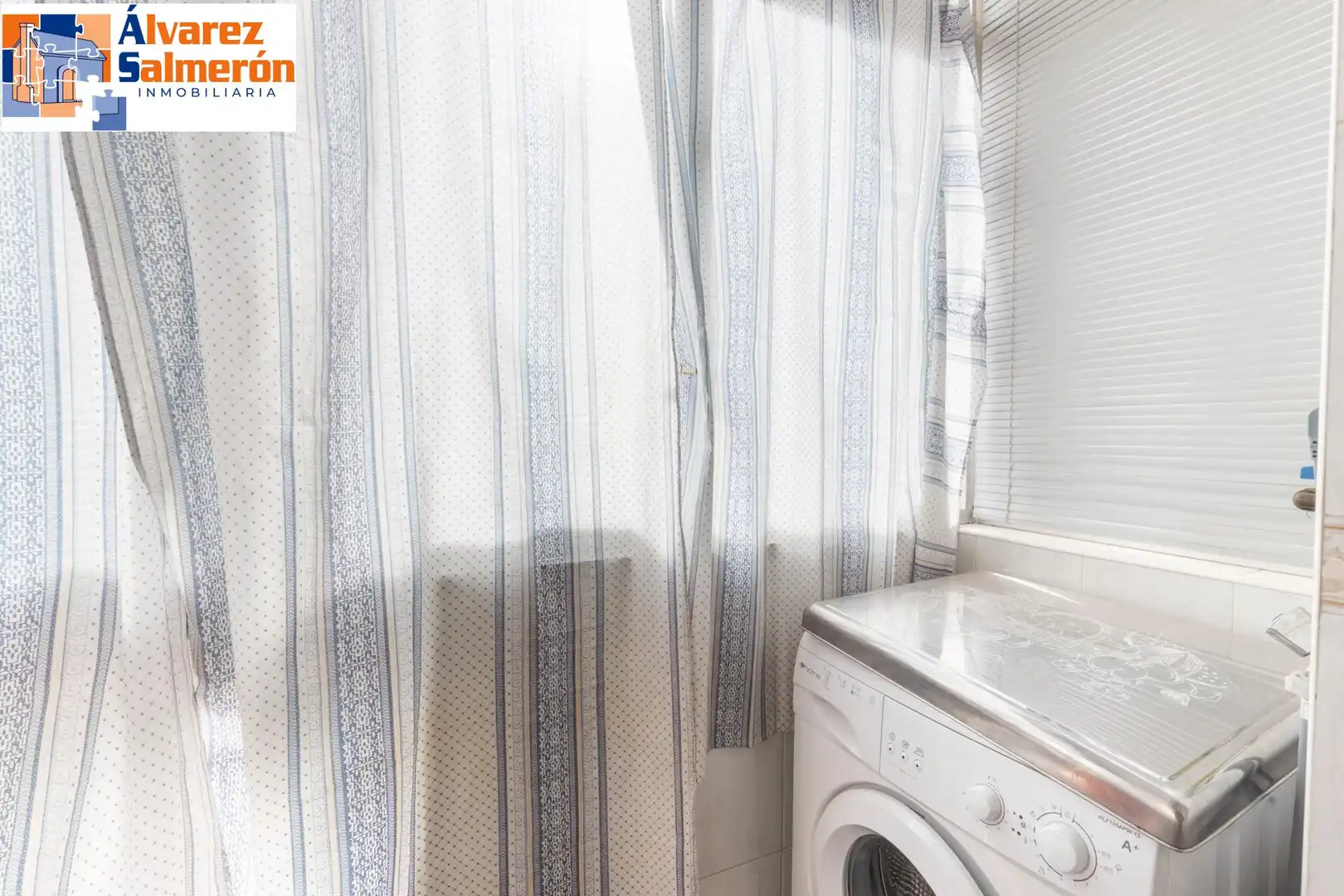 Bathroom of Flat for sale in Genil