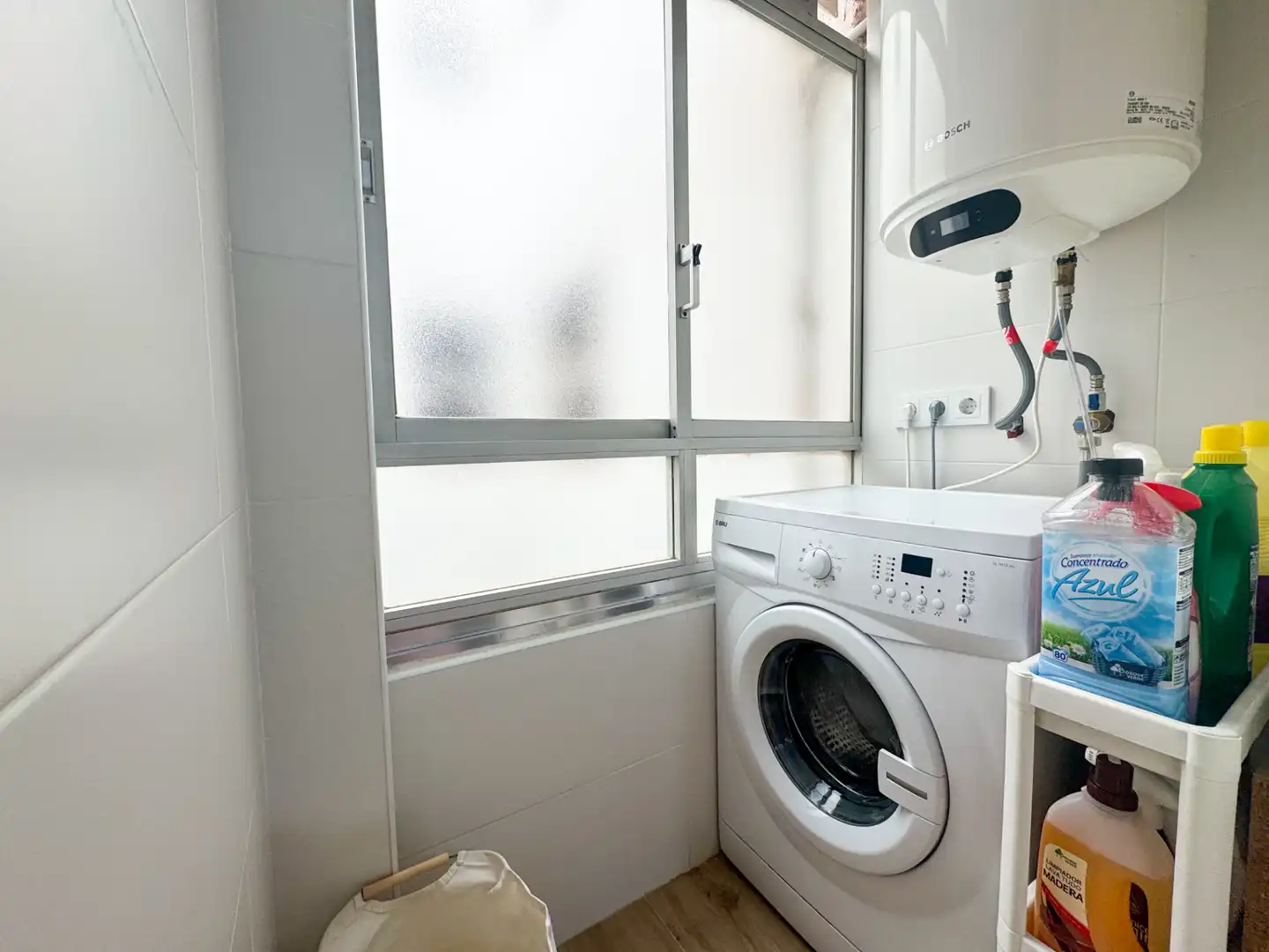 Bathroom of Flat for sale in Caldes de Montbui  with Air Conditioner, Parquet flooring and Oven