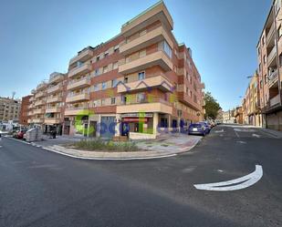 Exterior view of Flat for sale in Salamanca Capital