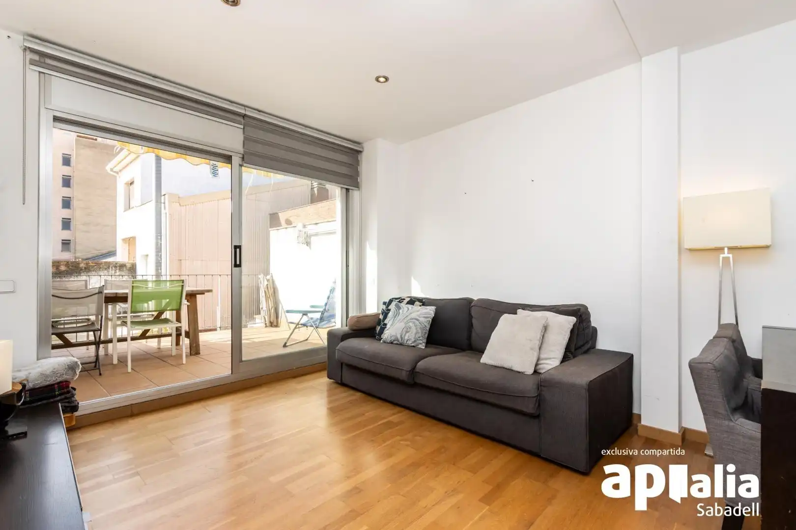 Living room of Houses for sale in Sabadell  with Air Conditioner, Heating and Parquet flooring
