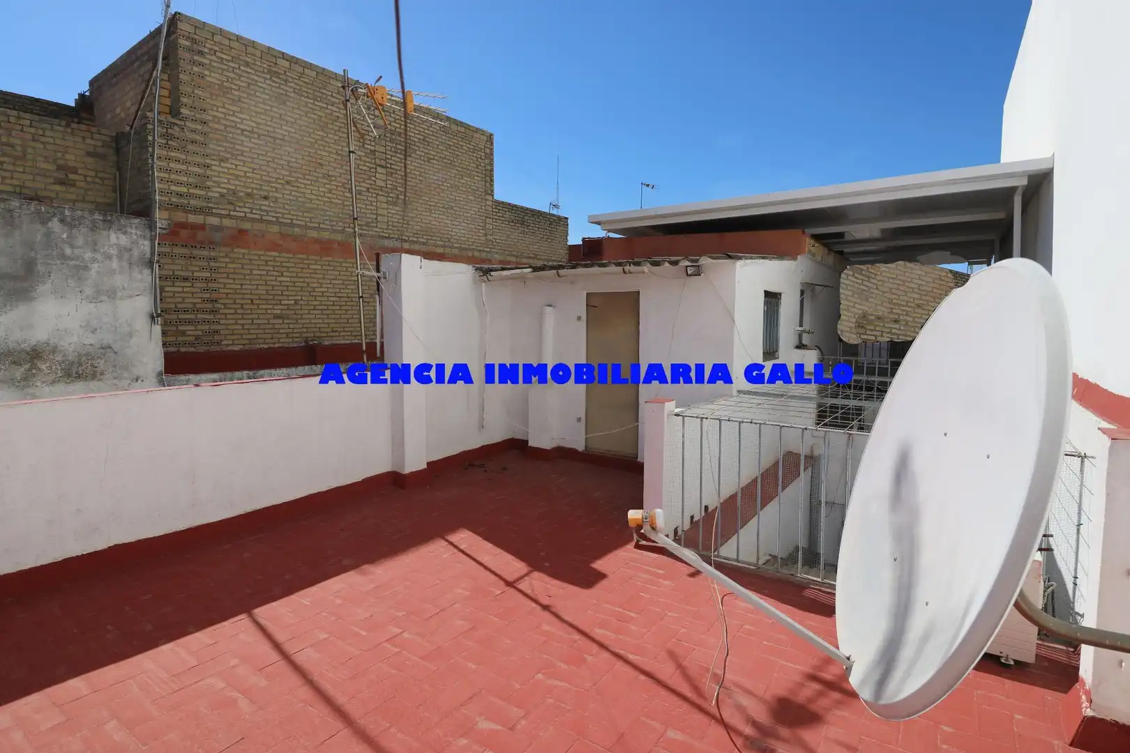 Casa adosada en venta en Sevilla
