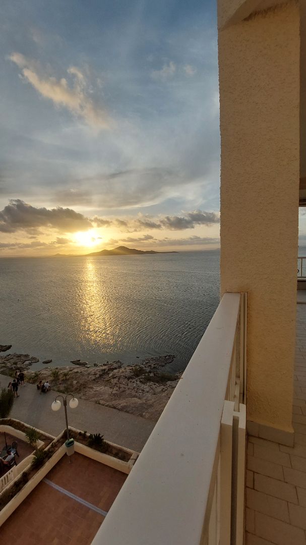 Vista exterior de Apartament en venda en La Manga del Mar Menor amb Aire condicionat, Calefacció i Terrassa