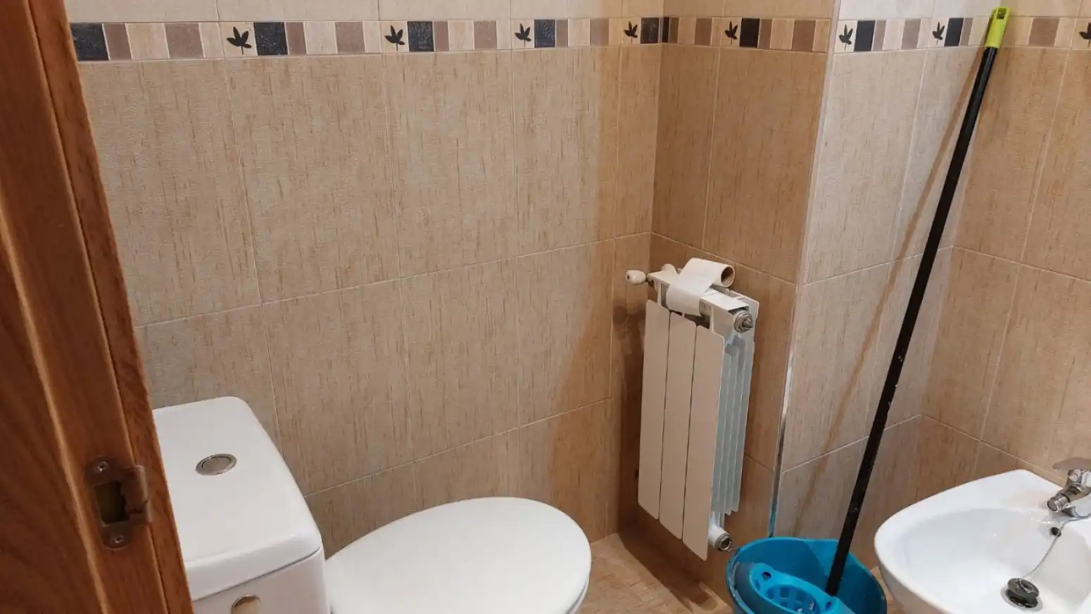 Bathroom of Flat for rent in Polanco  with Heating and Parquet flooring
