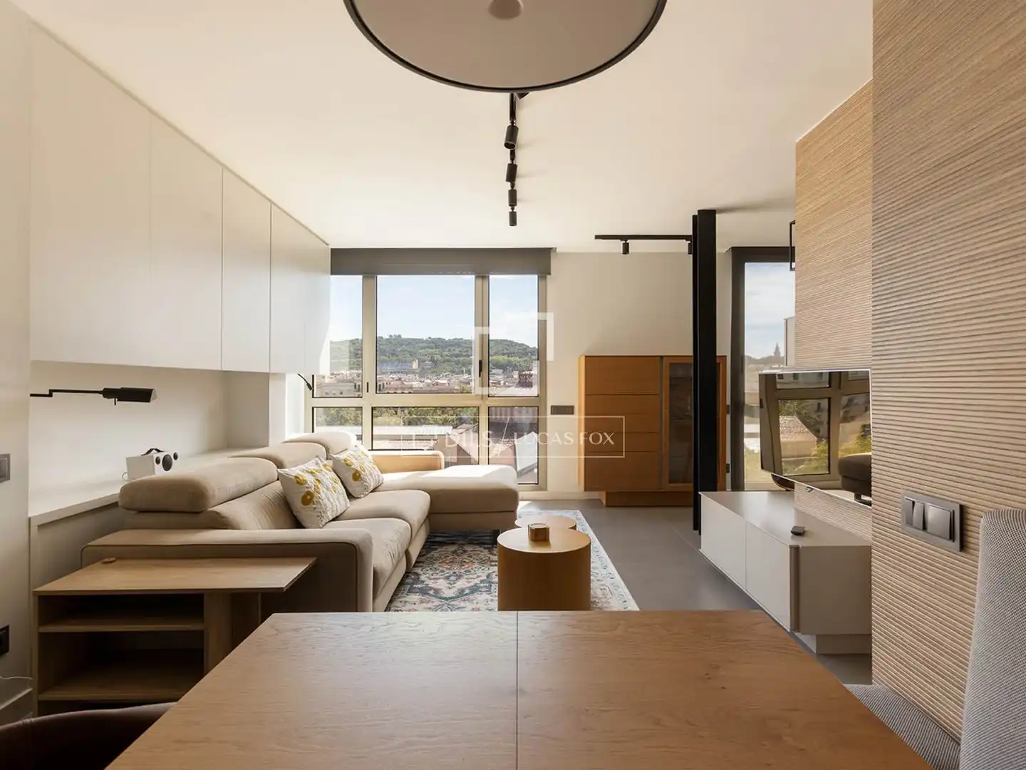Flat with lift to rent in Eixample
