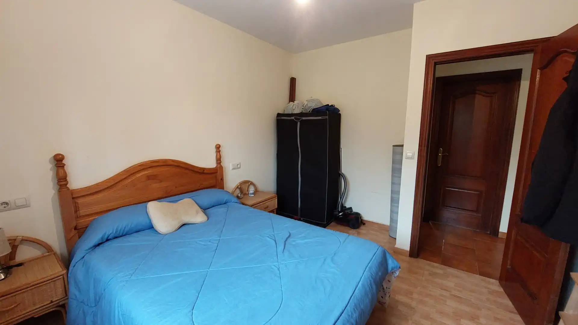 Habitación de Casa o chalet en venta en Ordes con Jardín privado, Amueblado y Horno