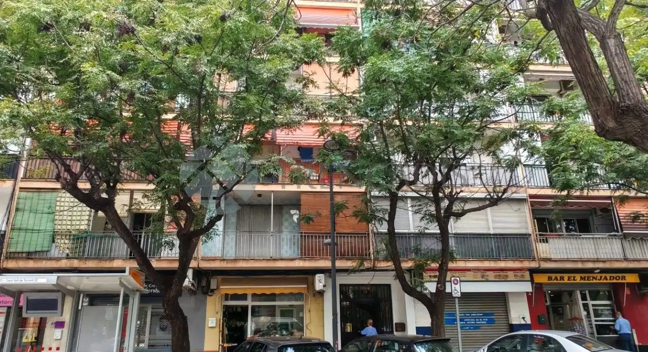 Vista exterior de Pis en venda en Alaquàs