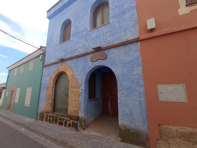 Edificio en Venta en Calle Fayón Alto, 7 en Caspe