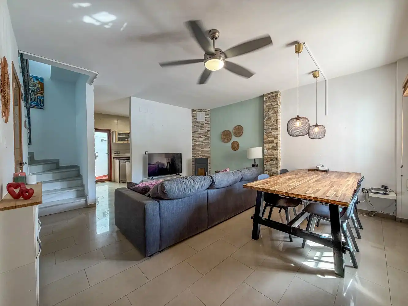 Sala de estar de Casa adosada en venta en Torrox con Aire acondicionado, Calefacción y Terraza