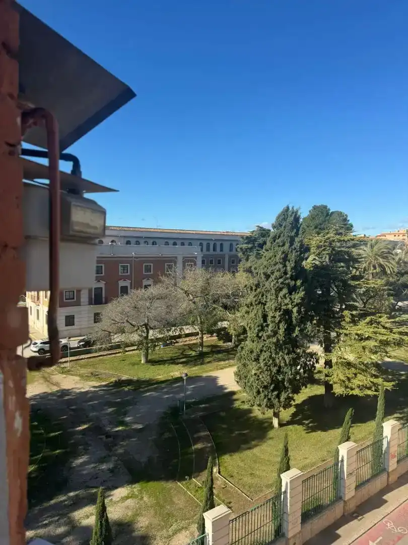 Vista exterior de Pis en venda en  Valencia Capital amb Aire condicionat i Balcó
