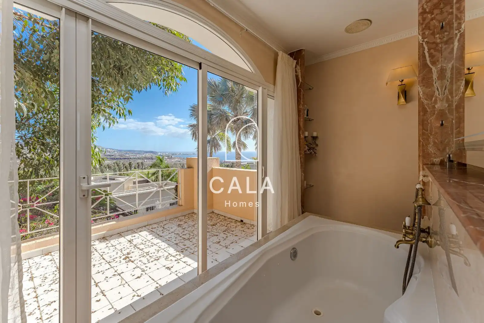 Chalet con piscina en venta en Alcojora, imagen 2