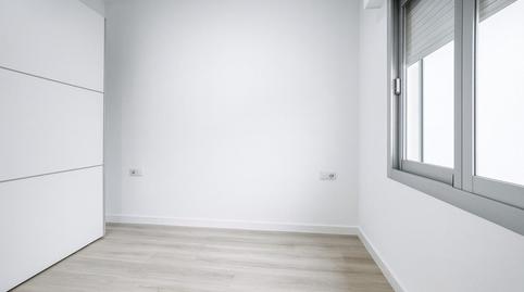 Photo 3 of Flat for sale in Calle Ramon y Cajal, 31, Las Piscinas Naturales, Alicante