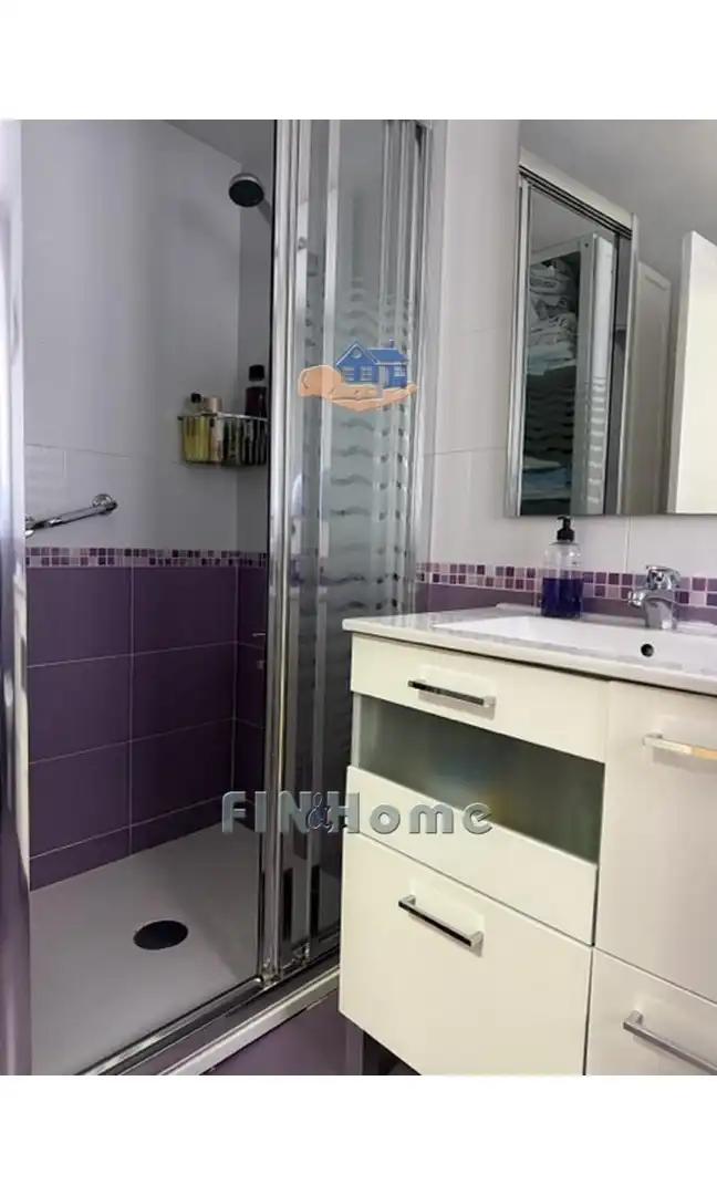 Baño de Piso de alquiler en Sevilla con Aire acondicionado, Calefacción y Trastero