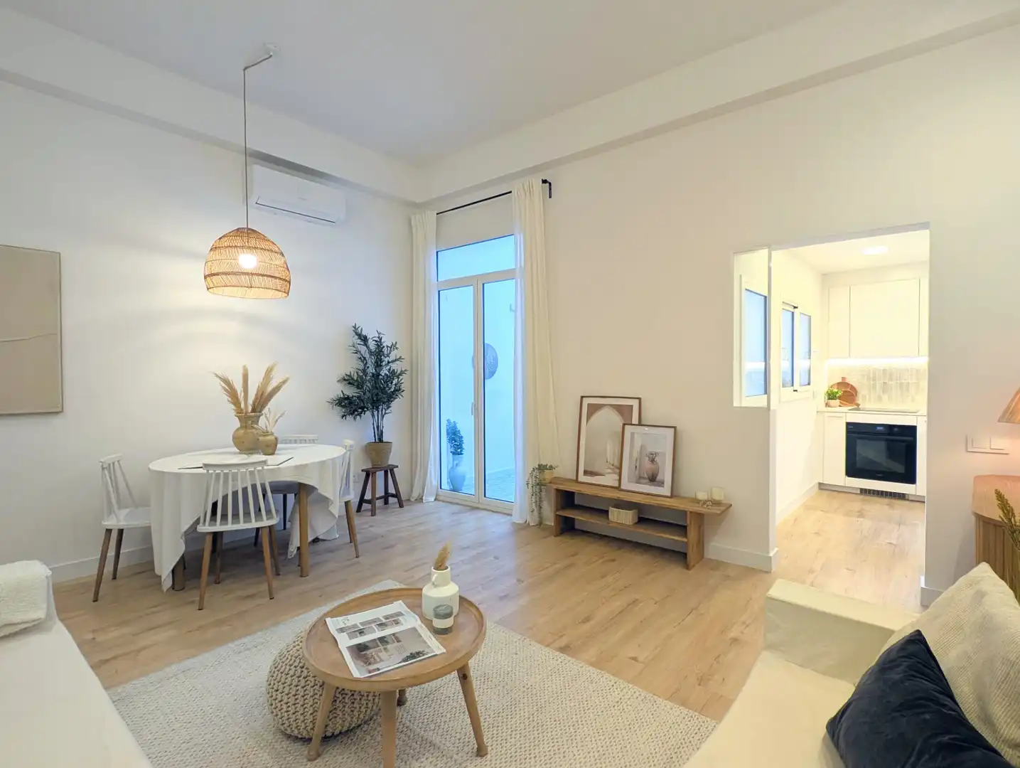 Sala de estar de Casa adosada en venta en Mataró con Aire acondicionado, Calefacción y Parquet