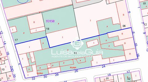 SE VENDE MAGNÍFICO SOLAR DE 3.323 M, A TRES CALLES