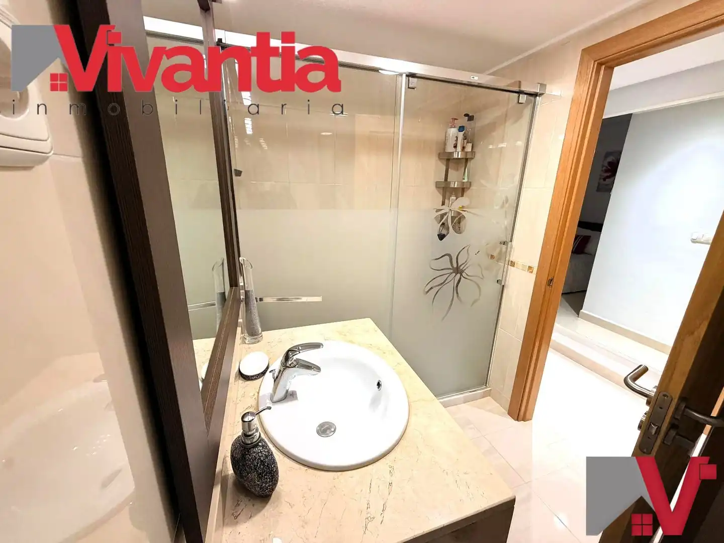 Bathroom of Flat for sale in Lorca  with Air Conditioner and Heating