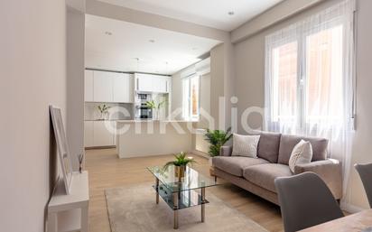 Living room of Flat for sale in  Madrid Capital  with Air Conditioner