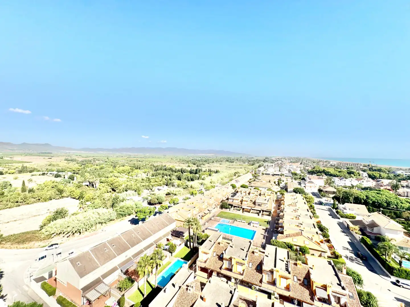 Vista exterior de Apartament de lloguer en Canet d'En Berenguer amb Aire condicionat, Terrassa i Moblat