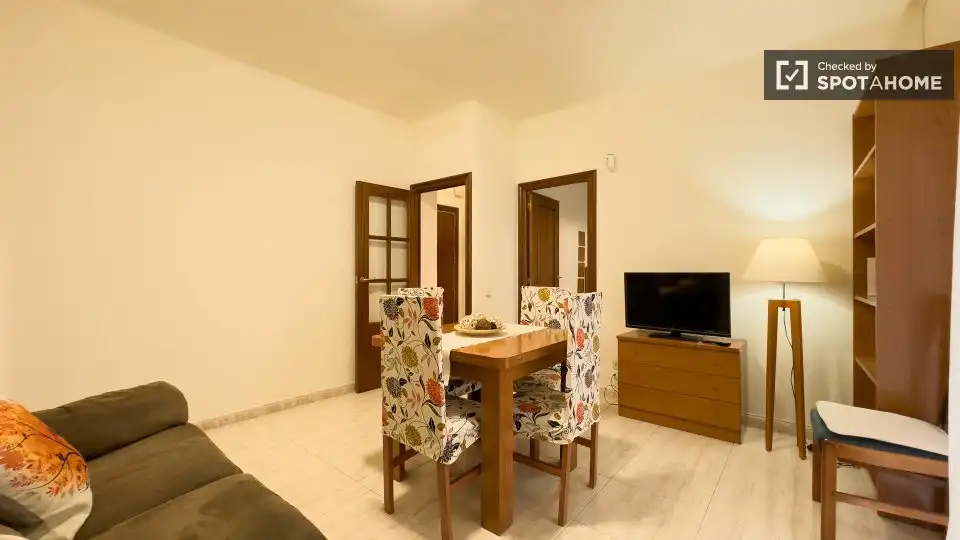 Habitació a Sants-Badal