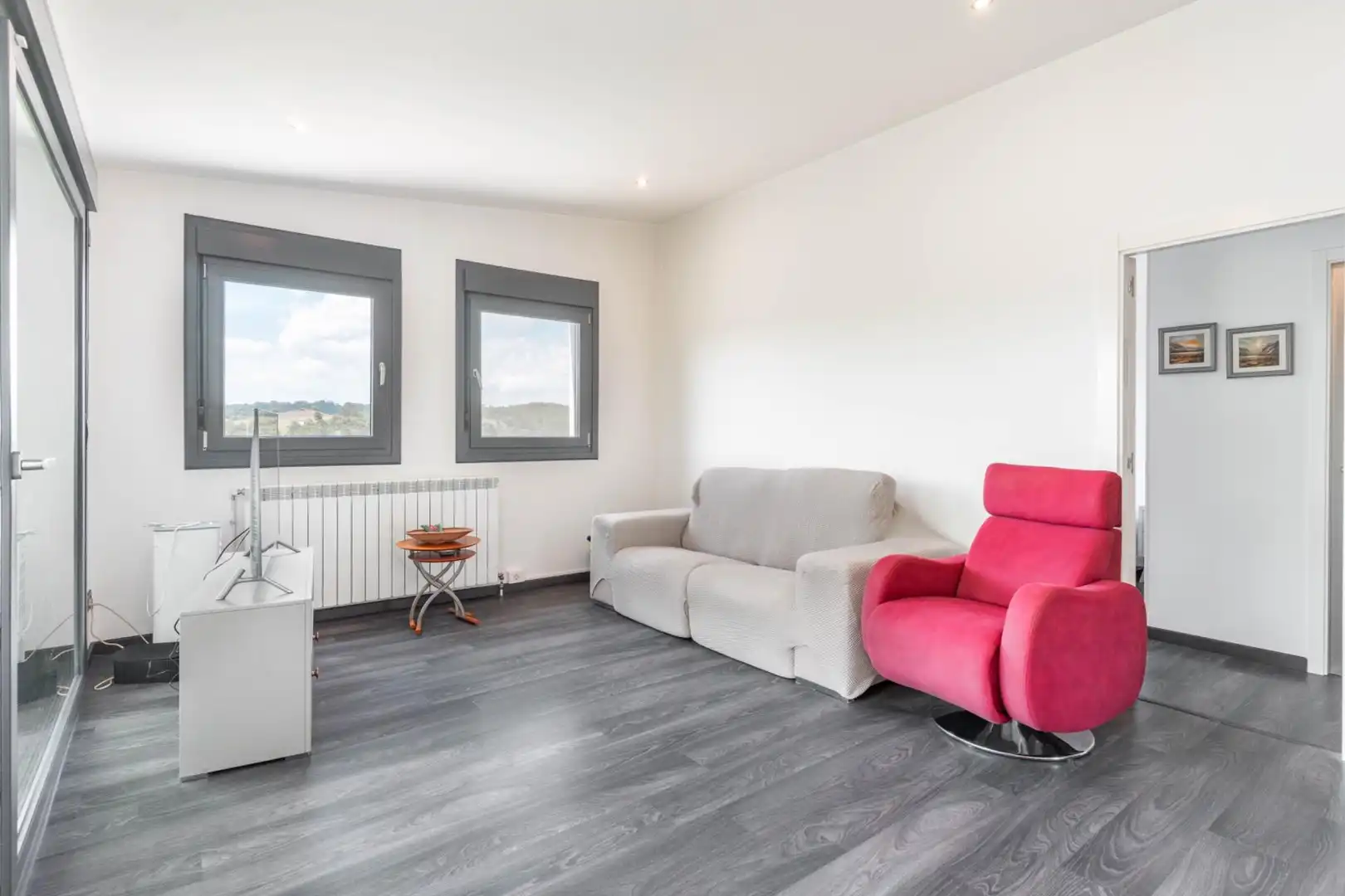 Sala de estar de Casa o chalet en venta en Siero con Calefacción, Jardín privado y Terraza
