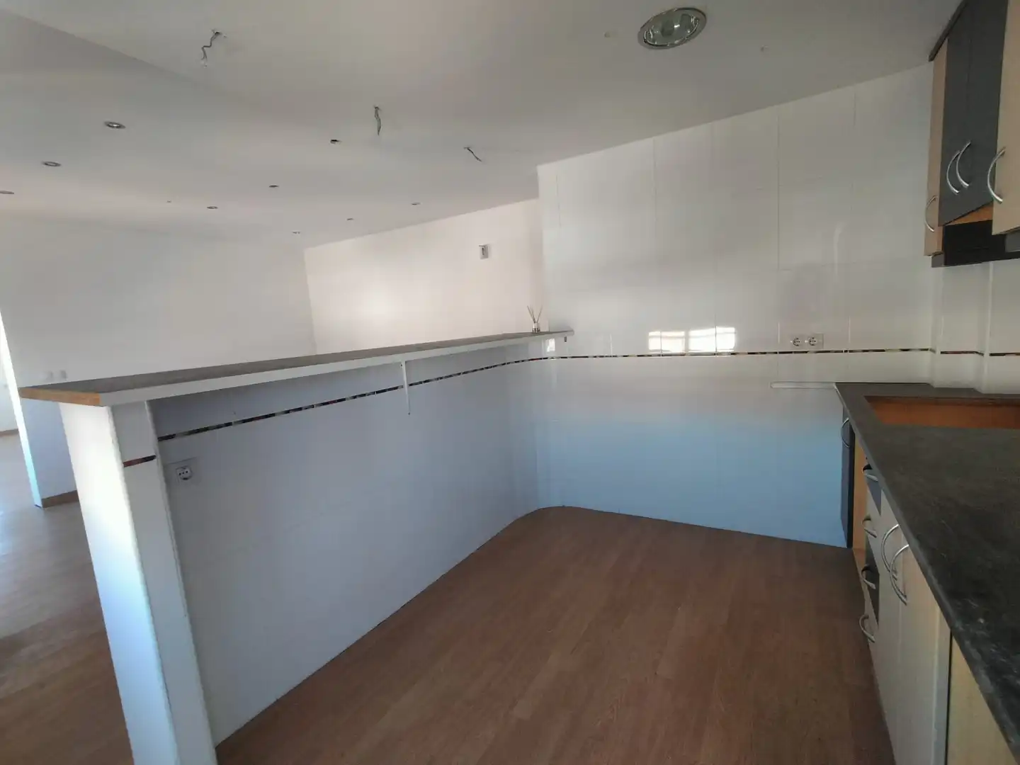 Piso en venta en Elda con Balcón y Alarma