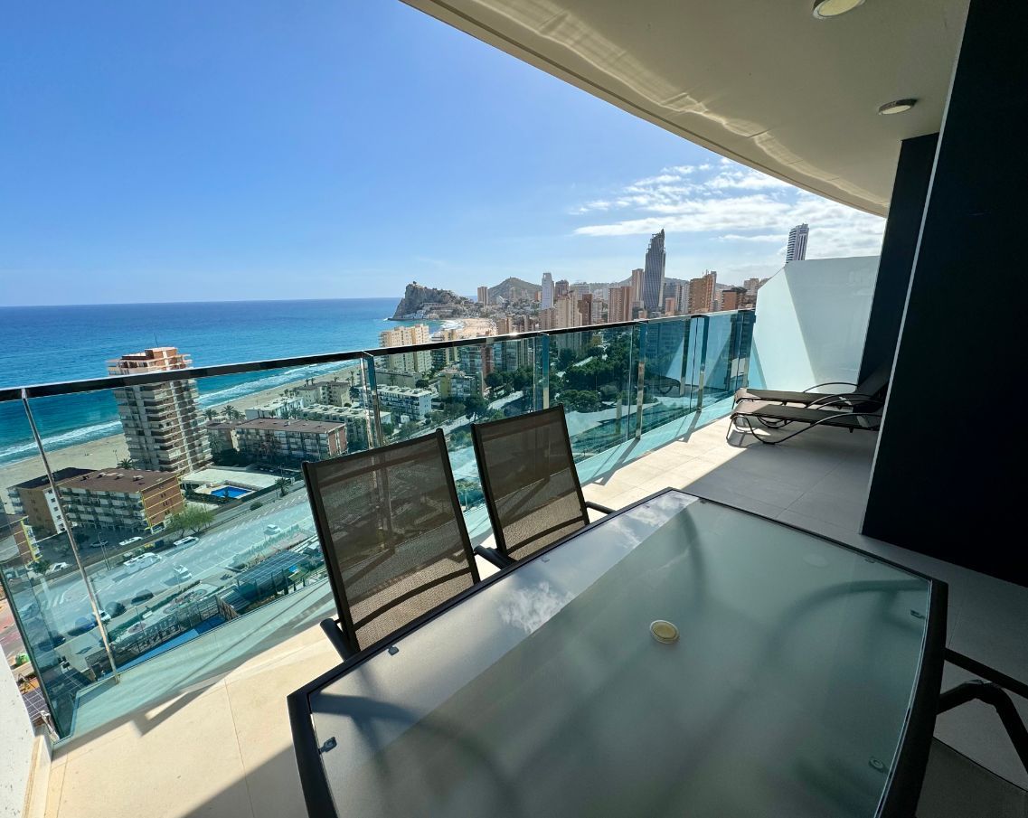 Terrassa de Apartament en venda en Benidorm amb Jardí privat