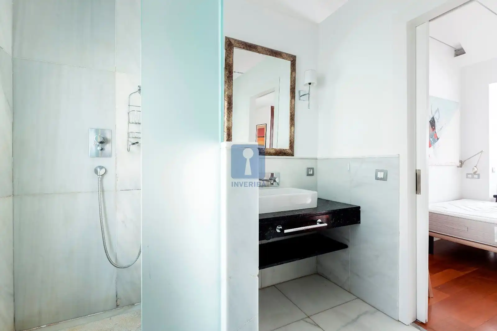 Bathroom of Attic for rent in Madrid  with Air Conditioner, Heating and Storage room