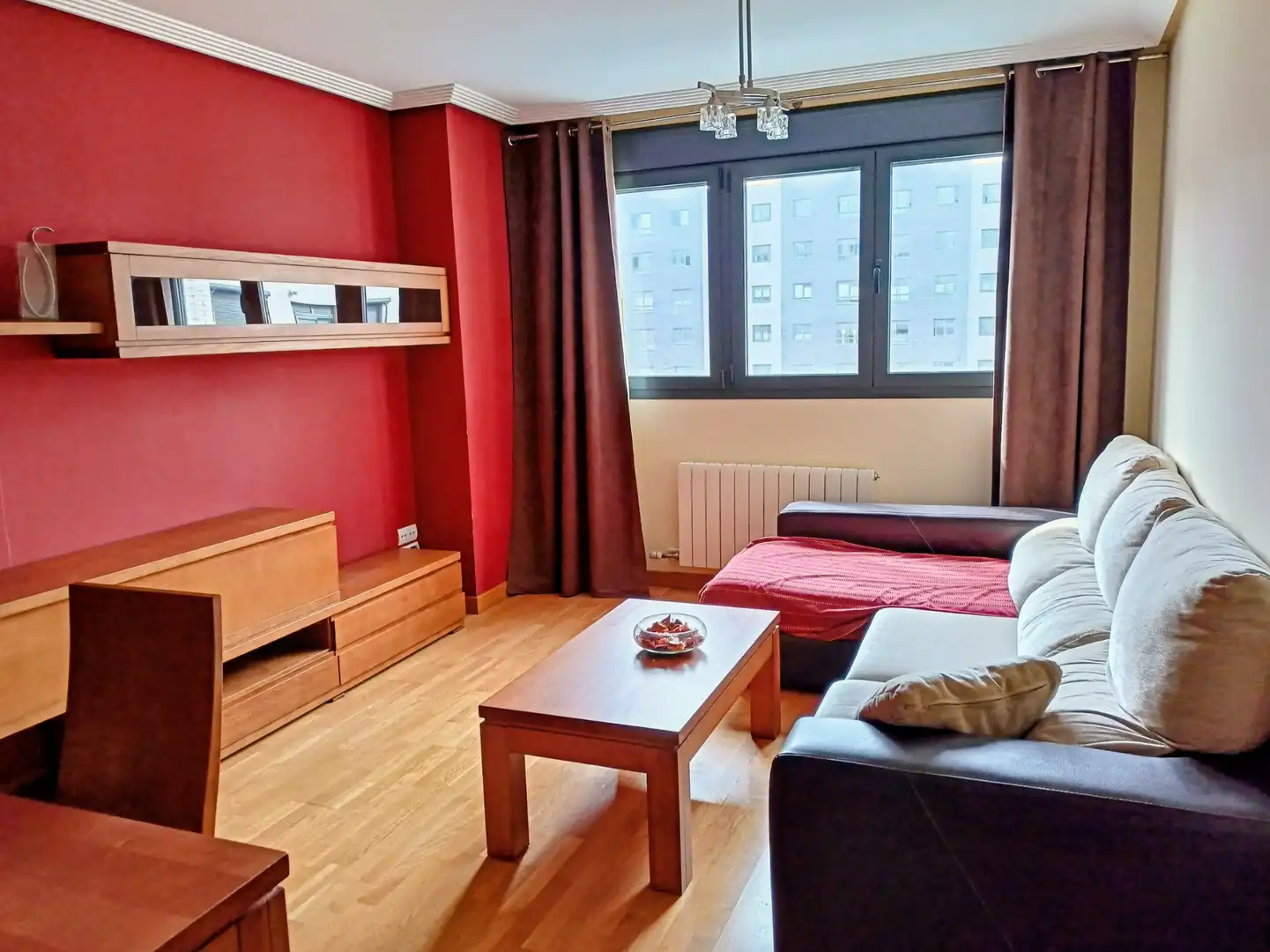 Apartament amb piscina en venda a Calle del Monasterio de Santo Domingo de Silos