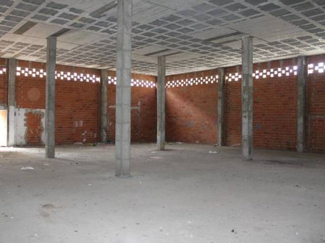 Local comercial en Alquiler en Calle Lérida, 4 en Noroeste