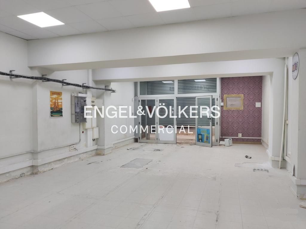 Premises for sale in  Barcelona Capital