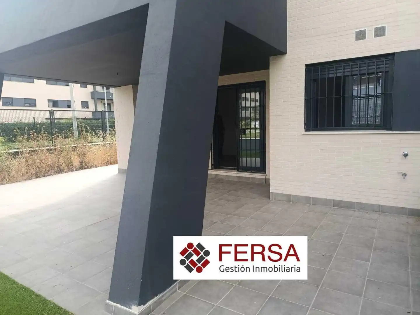 Vista exterior de Piso de alquiler en El Puerto de Santa María con Aire acondicionado, Calefacción y Terraza