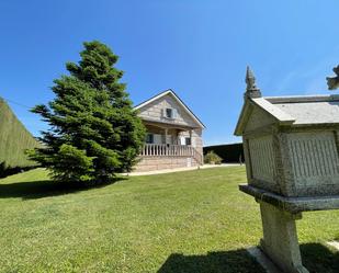 Vista exterior de Casa o xalet en venda en Camponaraya amb Calefacció i Jardí privat