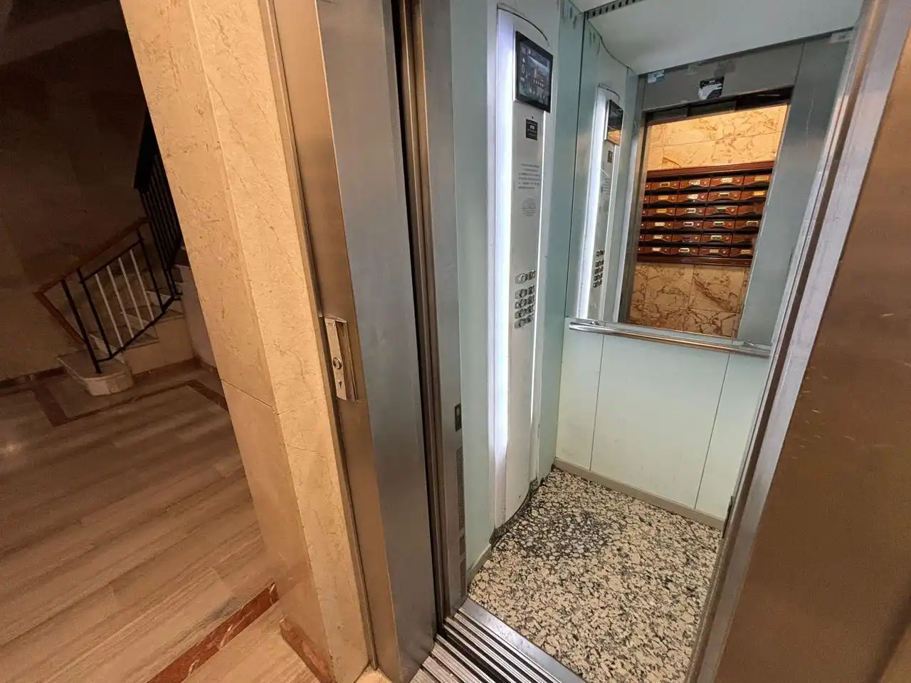 Flat for sale in Granada