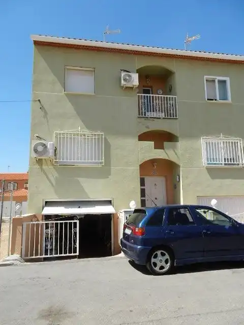Vista exterior de Casa o chalet en venta en Yepes con Jardín privado