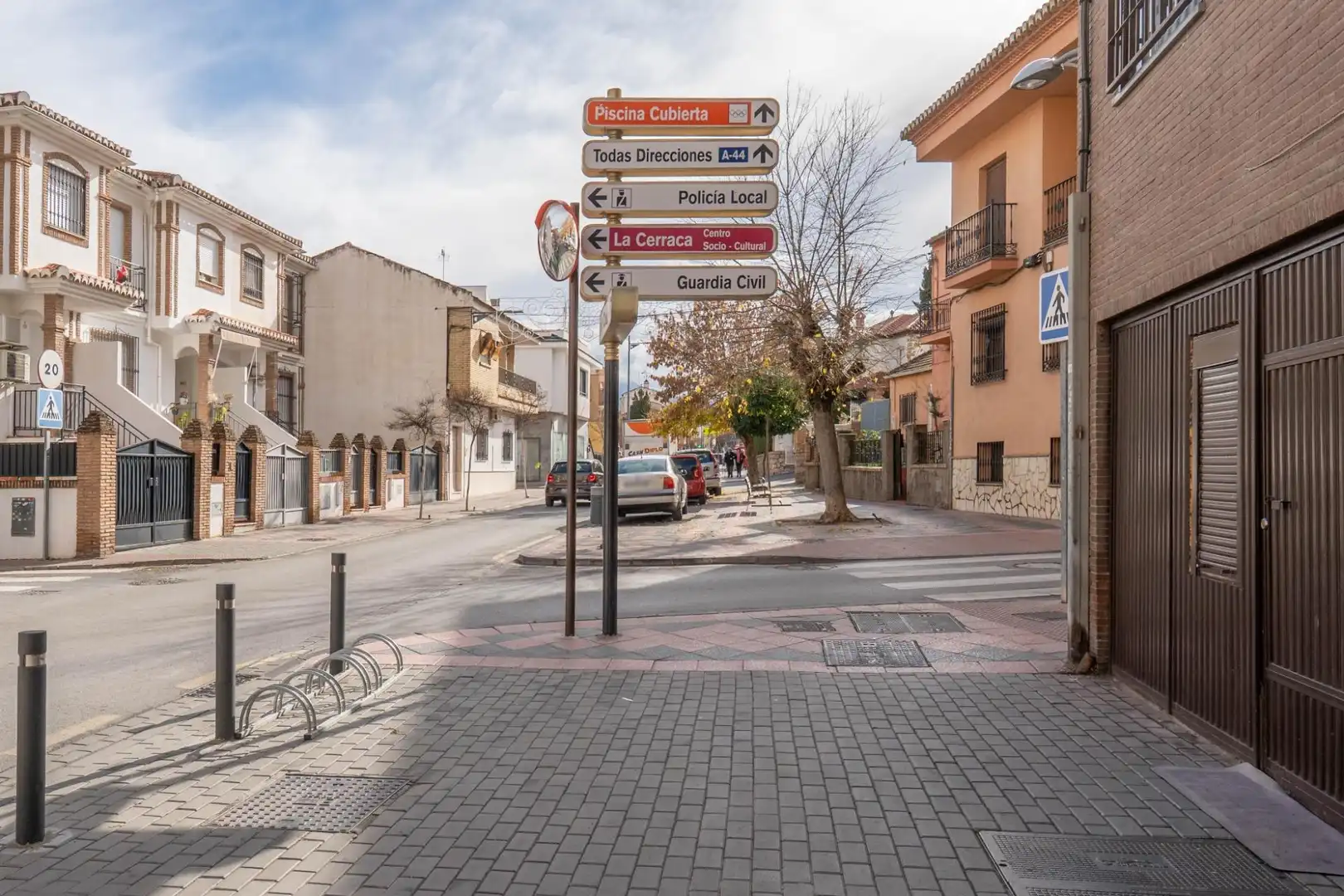 Außenansicht von Residential zum Verkauf in Armilla