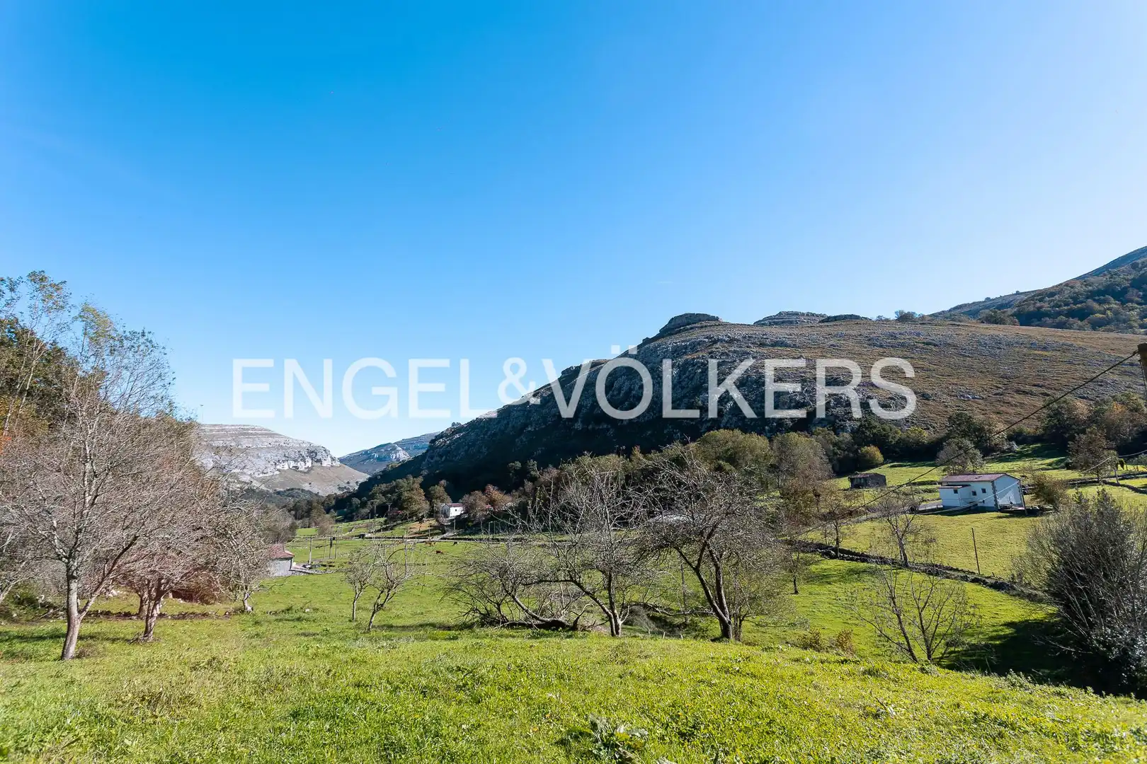 Finca rústica en venta en Ruesga con Calefacción, Jardín privado y Trastero