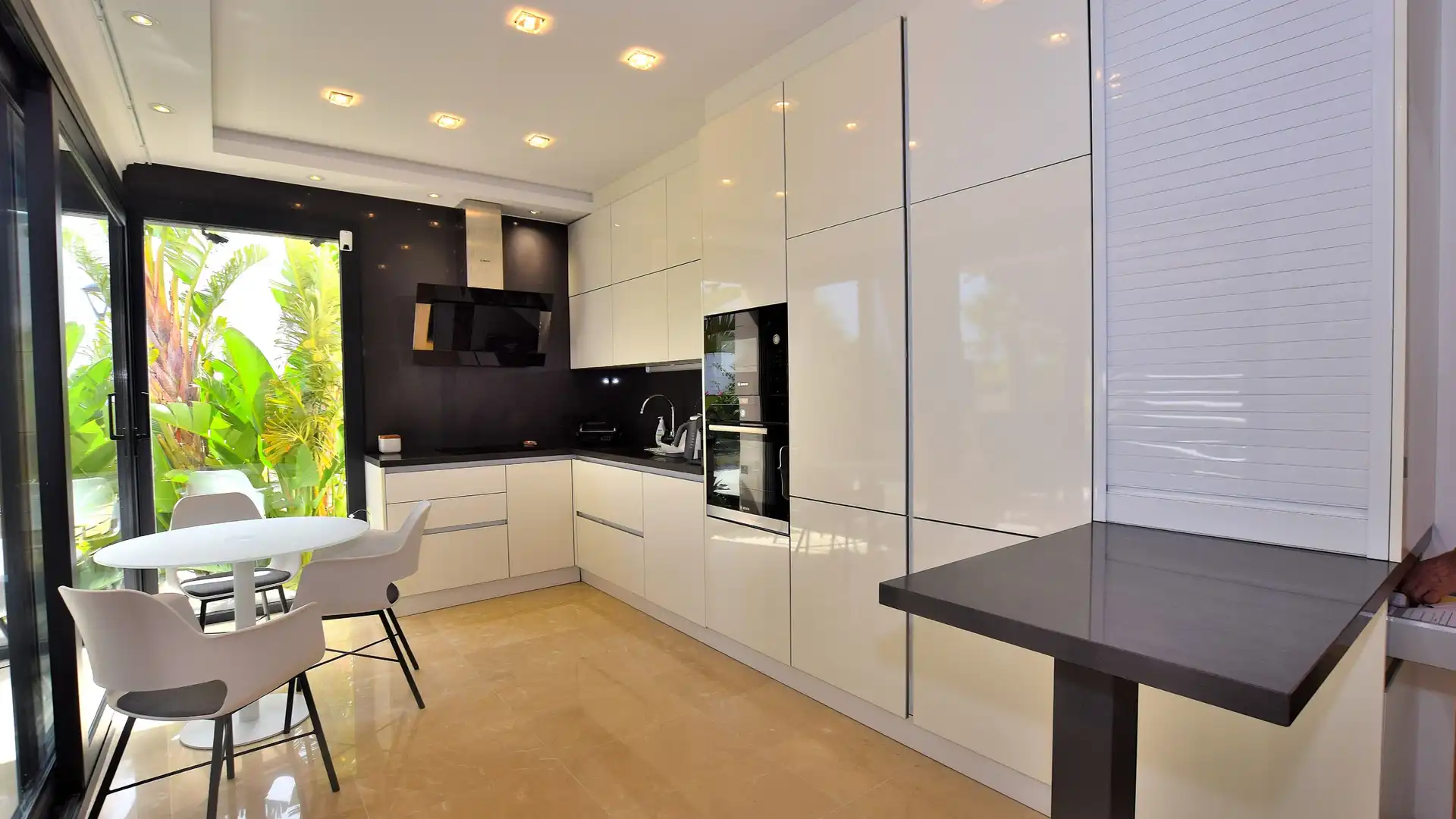 Kitchen of Houses for sale in Cambrils  with Air Conditioner, Private garden and Parquet flooring