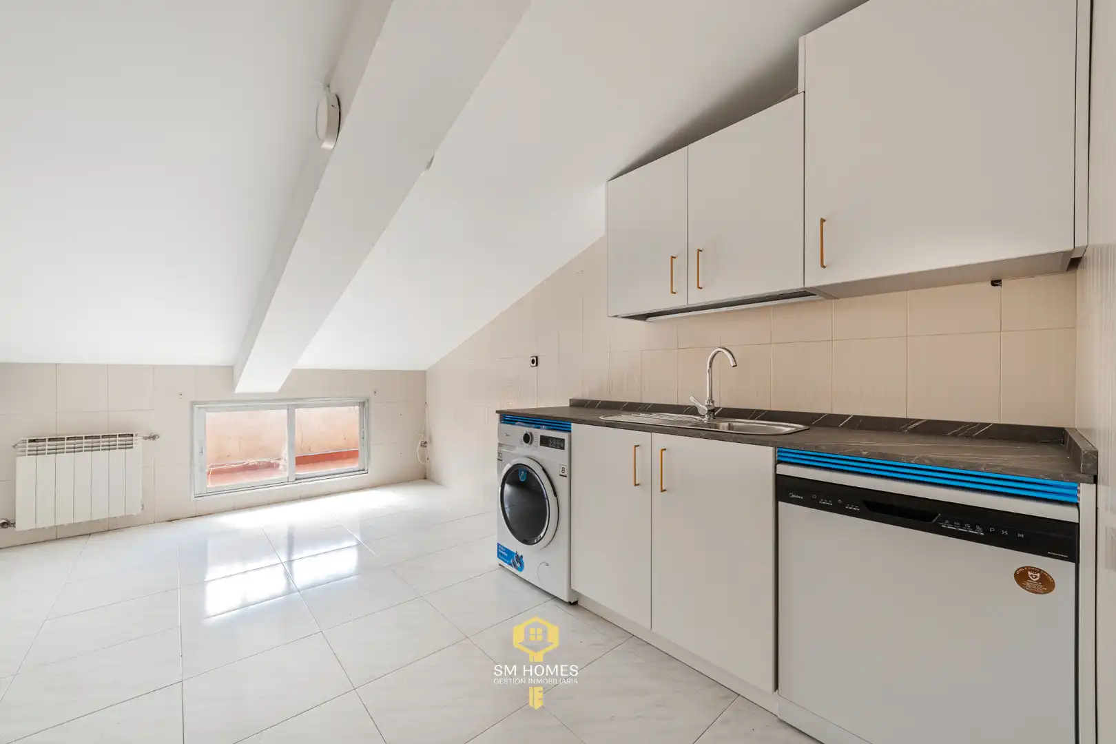Kitchen of Attic for sale in San Fernando de Henares  with Air Conditioner, Heating and Terrace