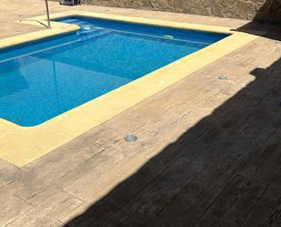 Piscina de Casa adosada en venda en Campillos amb Aire condicionat, Calefacció i Terrassa