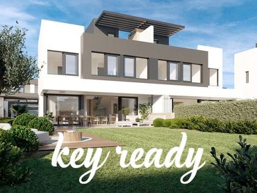 Villa avec piscine à vendre à Estepona Pueblo