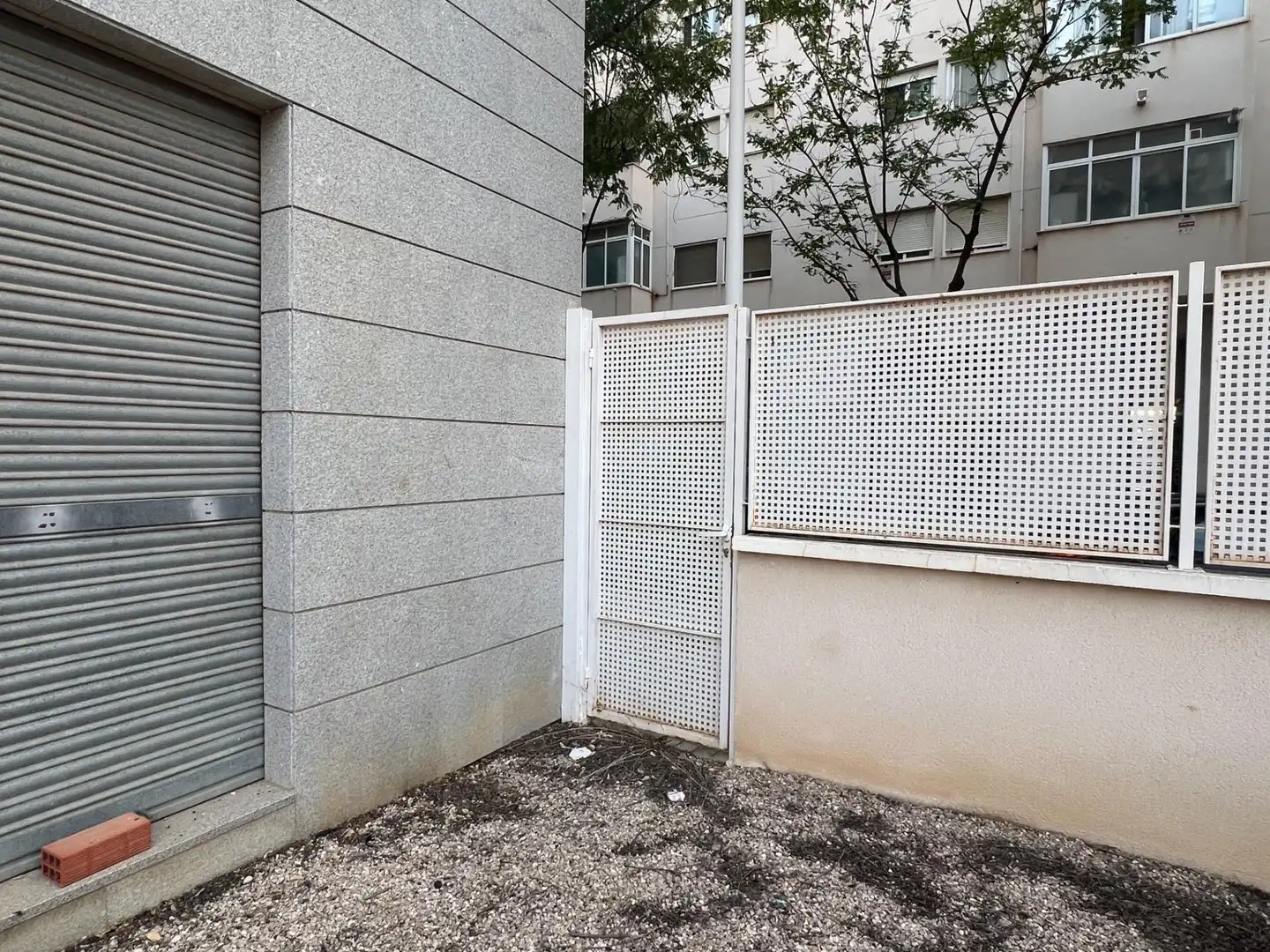 Local de lloguer a Calle de Justo Linde, 14, El Travaló - Martínez Valero