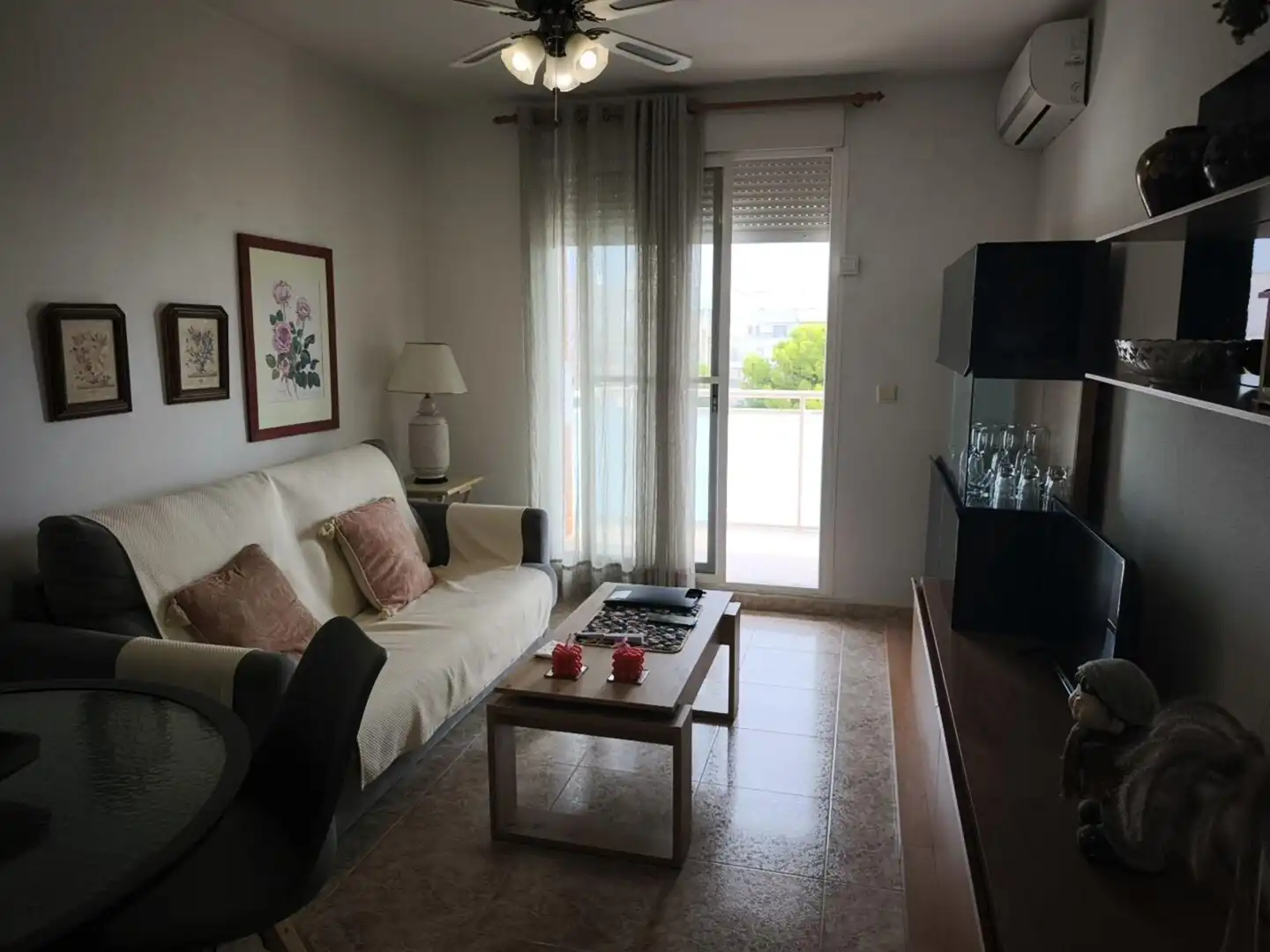Living room of Flat for rent in La Ràpita  with Terrace and Furnished