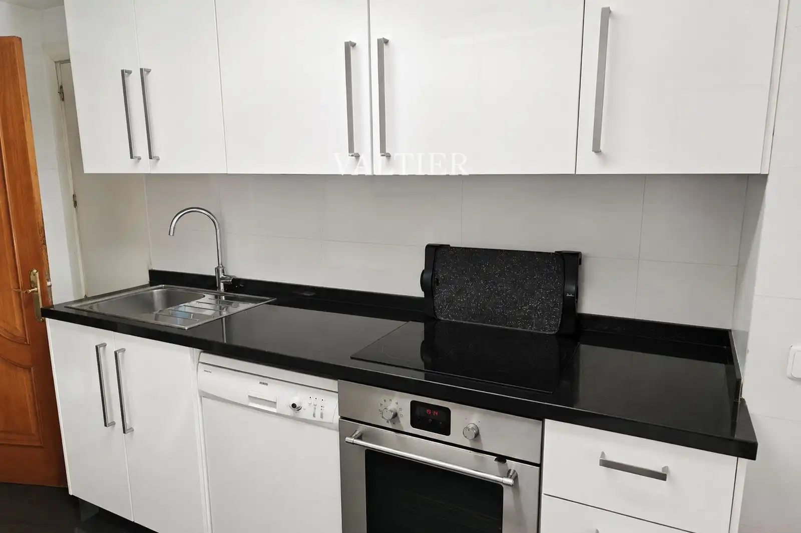 Küche von Wohnung zur Miete in Madrid mit Klimaanlage, Terrasse und Möbliert